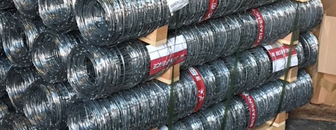 fils barbelés Ursus pour clôturer prairies